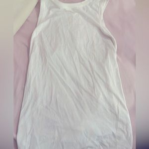 Lululemon tank white gently worn just wrinkled!